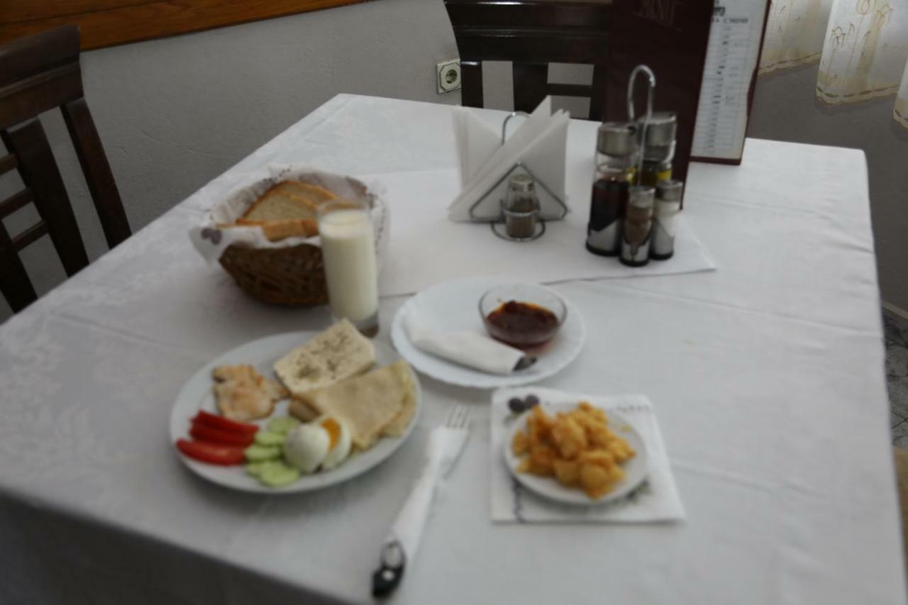 Hotel Villa Kabashi Korce Ngoại thất bức ảnh
