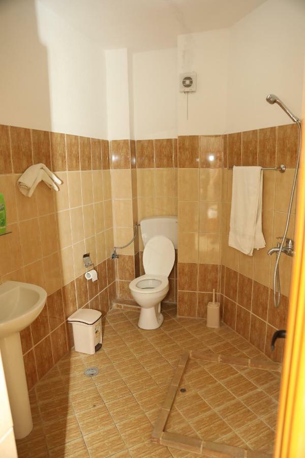 Hotel Villa Kabashi Korce Ngoại thất bức ảnh